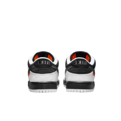 SB Dunk Low 'TIGHT BOOTH'